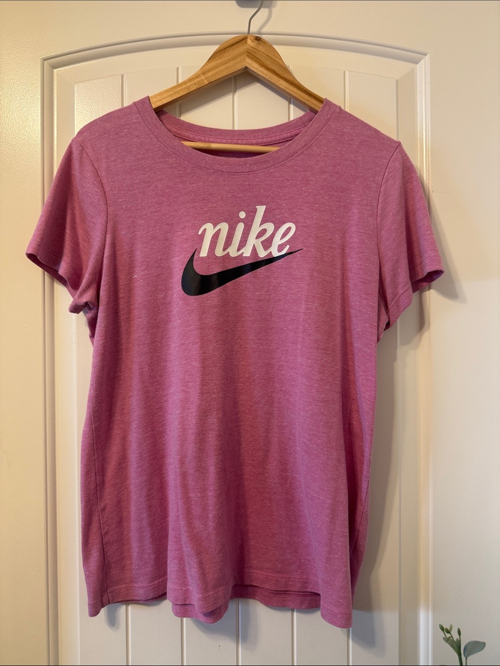 Nike Women's Heather Rose Logo Short Sleeve Tee